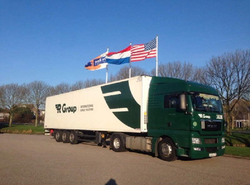 дальнобойщик для перевозки грузов в Европу